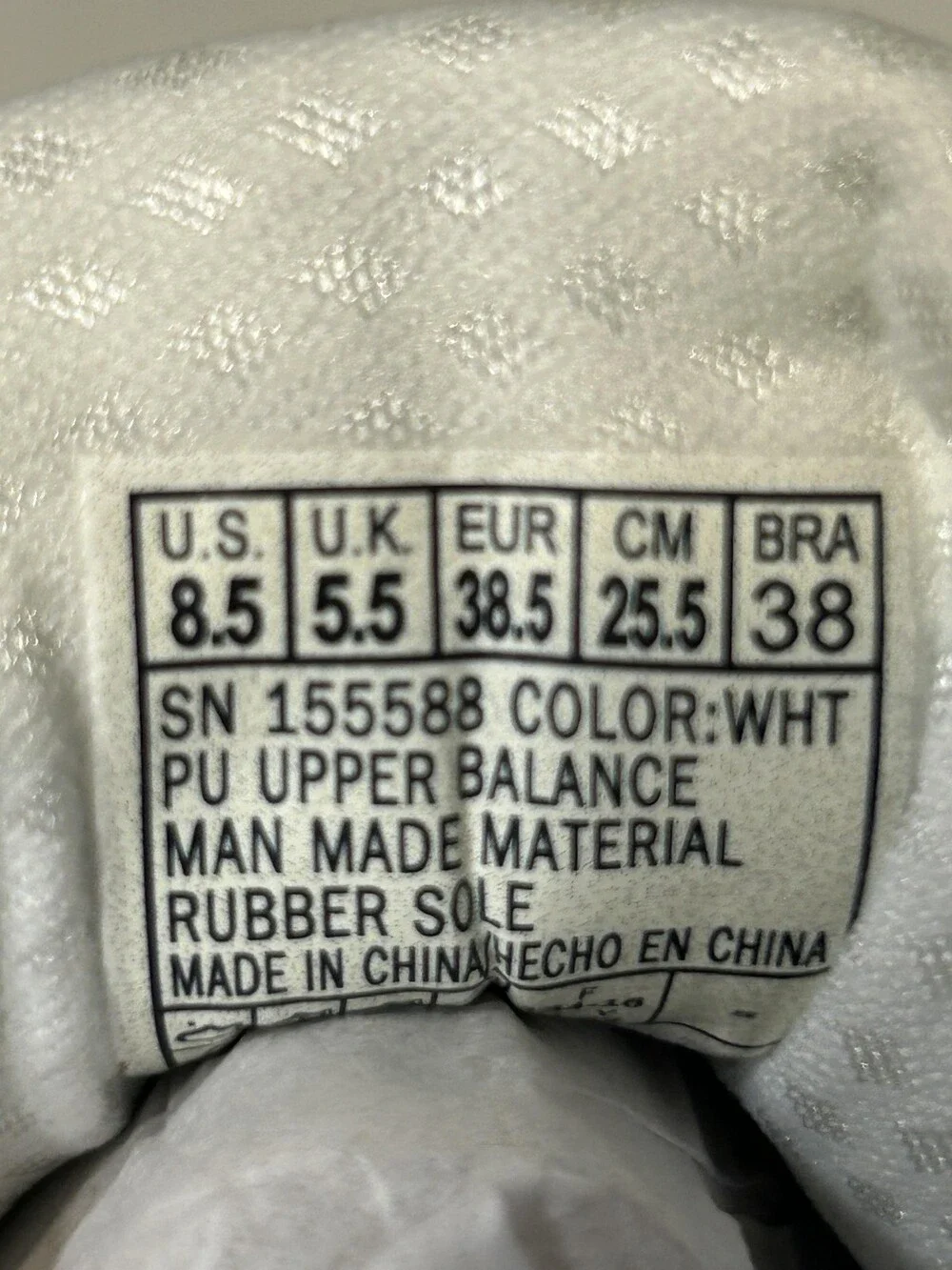 Skechers box does
